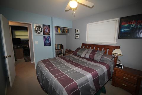 910 Green Ave, Normal, IL 61761 photo 10