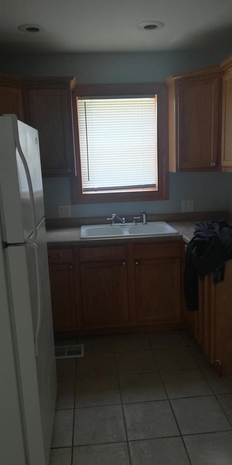 2034 E 93rd St, Chicago, IL 60617 photo 2