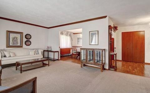 870 Brewster Ln, Bartlett, IL 60103 photo 5