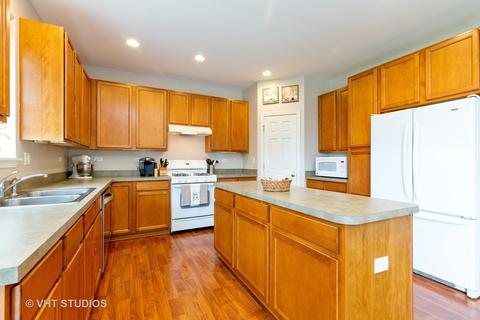3044 Cookson Ave, Elgin, IL 60124 photo 6
