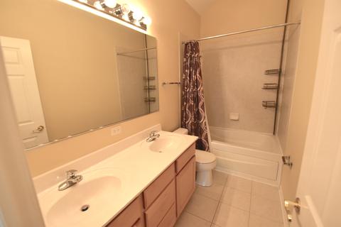 548 Prestwick Ln, Wheeling, IL 60090 photo 10