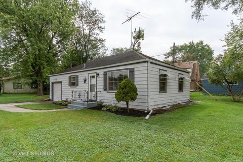 755 Kramer Ave, Elgin, IL 60120 photo 2