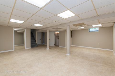 755 Kramer Ave, Elgin, IL 60120 photo 13
