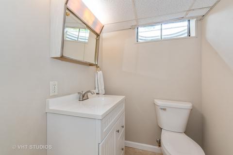 755 Kramer Ave, Elgin, IL 60120 photo 15
