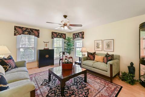 712 Webster Ave, Wheaton, IL 60187 photo 2