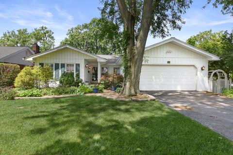 712 Webster Ave, Wheaton, IL 60187 photo 1