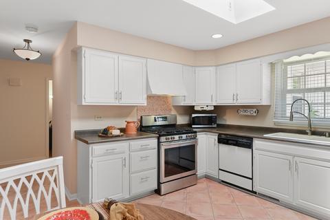 712 Webster Ave, Wheaton, IL 60187 photo 4
