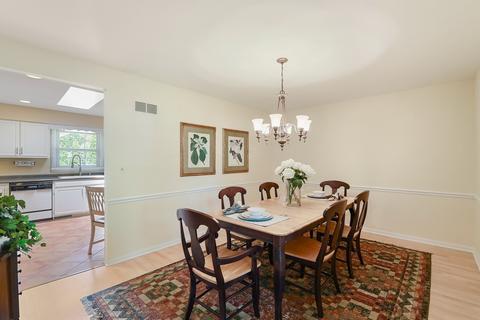 712 Webster Ave, Wheaton, IL 60187 photo 3