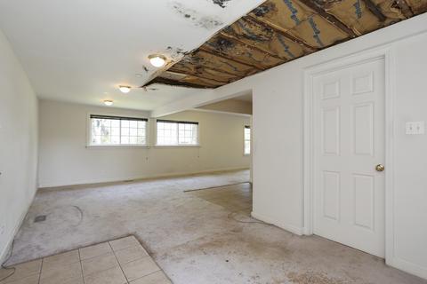 645 Perry Ln, Hoffman Estates, IL 60169 photo 7