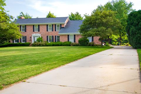39 Pendleton Way, Bloomington, IL 61704 photo 1