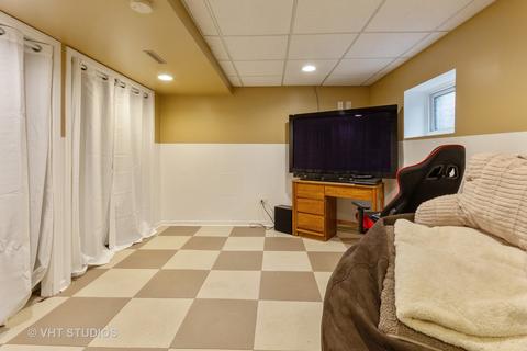 4504 W Riverside Dr, Plainfield, IL 60586 photo 11