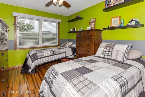 4504 W Riverside Dr, Plainfield, IL 60586 photo 7