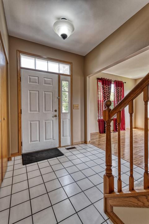 1021 Teasel Ln, Aurora, IL 60504 photo 7