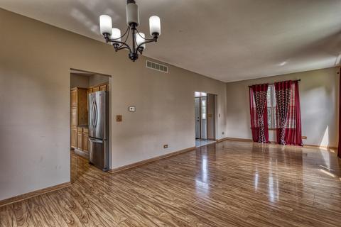 1021 Teasel Ln, Aurora, IL 60504 photo 8