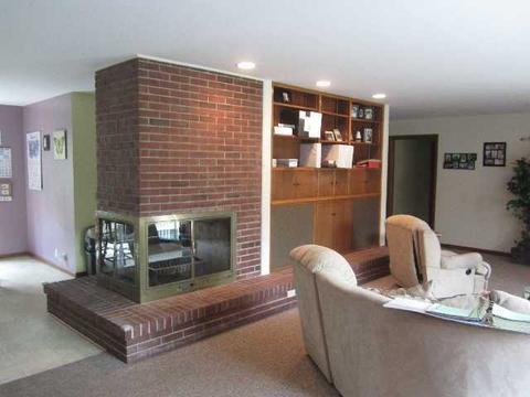 330 E Iroquois St, Sheldon, IL 60966 photo 5