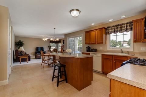 800 Dresser Dr, Normal, IL 61761 photo 10
