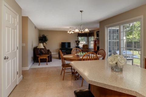 800 Dresser Dr, Normal, IL 61761 photo 9