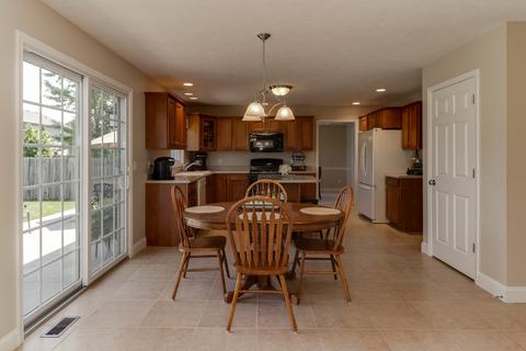 800 Dresser Dr, Normal, IL 61761 photo 17