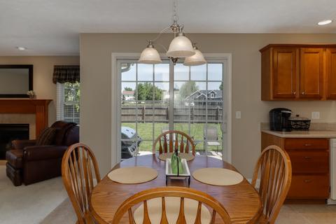800 Dresser Dr, Normal, IL 61761 photo 11