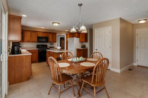 800 Dresser Dr, Normal, IL 61761 photo 12