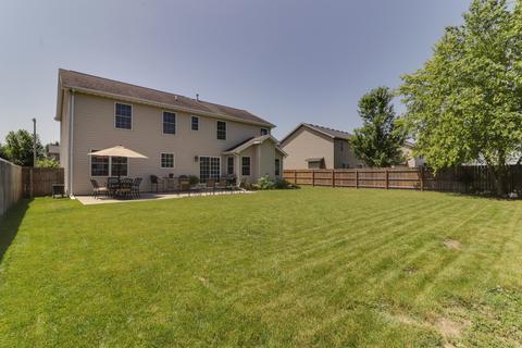 800 Dresser Dr, Normal, IL 61761 photo 2