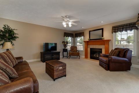 800 Dresser Dr, Normal, IL 61761 photo 6