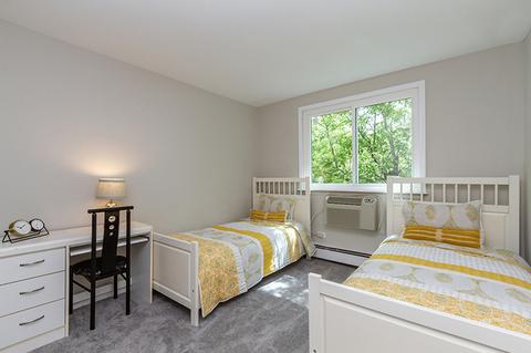 1500 Robin Cir #403, Hoffman Estates, IL 60169 photo 22