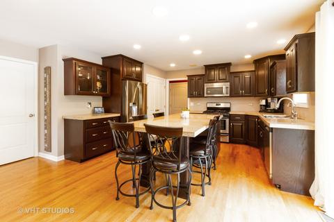 15 Ash Dr, Oakwood Hills, IL 60013 photo 4