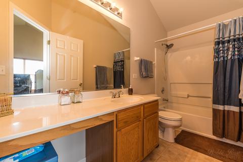 2600 Pondview Dr, Algonquin, IL 60102 photo 9