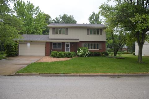 902 Randall Dr, Normal, IL 61761 photo 2