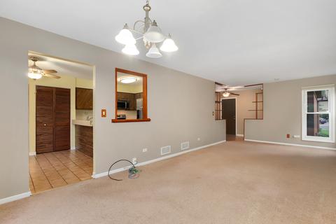 311 Shadow Bend Dr, Wheeling, IL 60090 photo 8