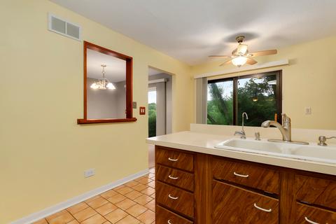 311 Shadow Bend Dr, Wheeling, IL 60090 photo 16