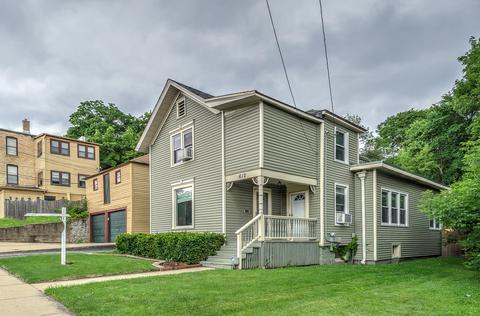 612 E Chicago St, Elgin, IL 60120 photo 1