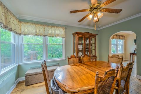 612 E Chicago St, Elgin, IL 60120 photo 17