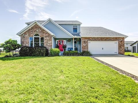 1820 Thicket, Normal, IL 61761 photo 1
