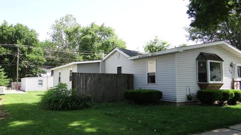 746 E Jefferson St, Morris, IL 60450 photo 2