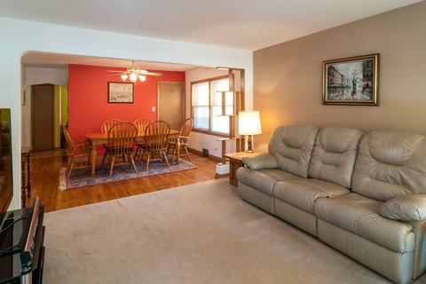 2221 Elizabeth Dr, Broadview, IL 60155 photo 4