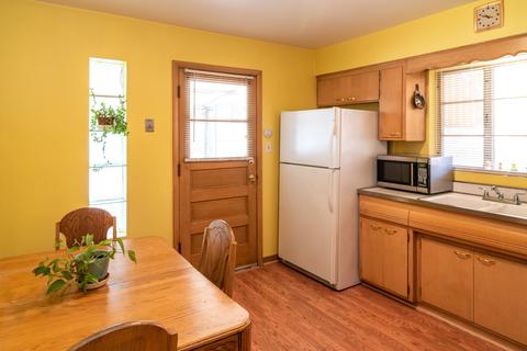 2221 Elizabeth Dr, Broadview, IL 60155 photo 8
