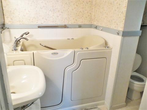 321 E 4th St, Dixon, IL 61021 photo 15