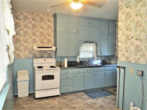 321 E 4th St, Dixon, IL 61021 photo 11