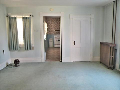 321 E 4th St, Dixon, IL 61021 photo 9