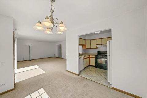 4600 Burnham Dr, Hoffman Estates, IL 60192 photo 6