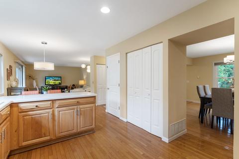 1859 Lisson Rd, Naperville, IL 60565 photo 8