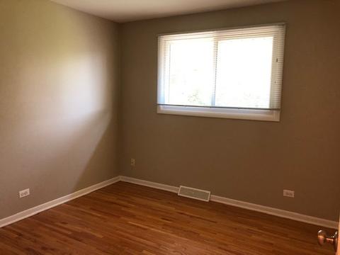 684 Catalpa Ln, Bartlett, IL 60103 photo 8