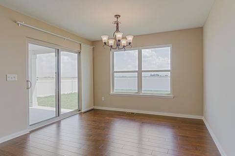 1032 Stags Leap Rd, Normal, IL 61761 photo 9