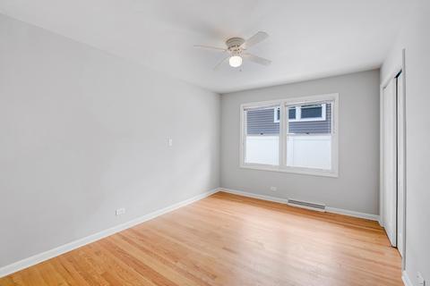 381 Radcliffe Ave, Des Plaines, IL 60016 photo 12