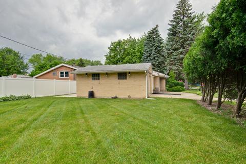 381 Radcliffe Ave, Des Plaines, IL 60016 photo 17