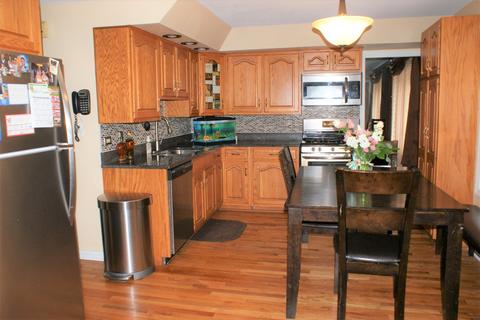 5737 W Maple Ave, Berkeley, IL 60163 photo 5