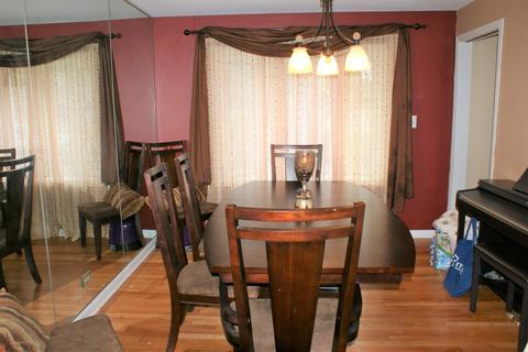5737 W Maple Ave, Berkeley, IL 60163 photo 4