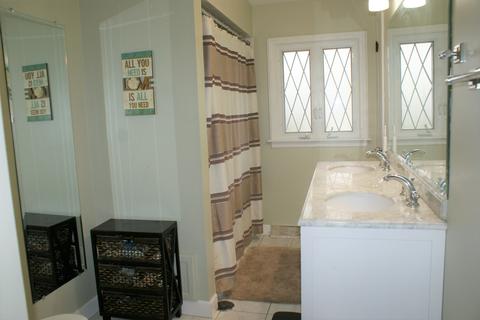 5737 W Maple Ave, Berkeley, IL 60163 photo 9